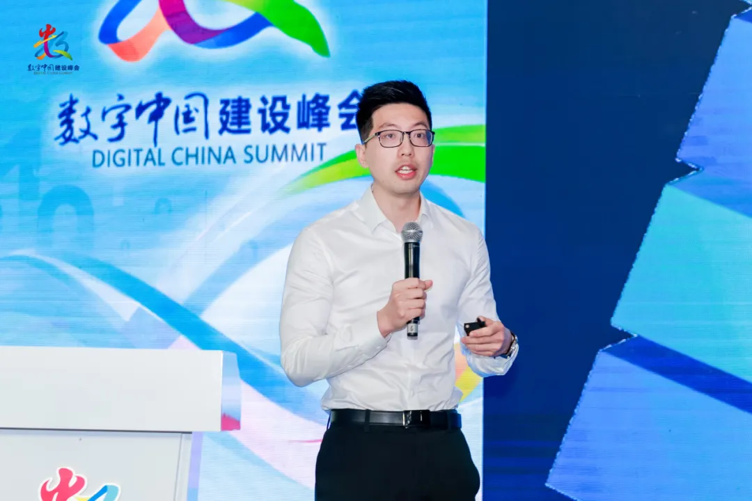 1746697042111232.jpg 640.jpg